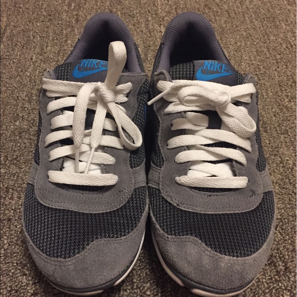 Nike shoes women’s 7.5